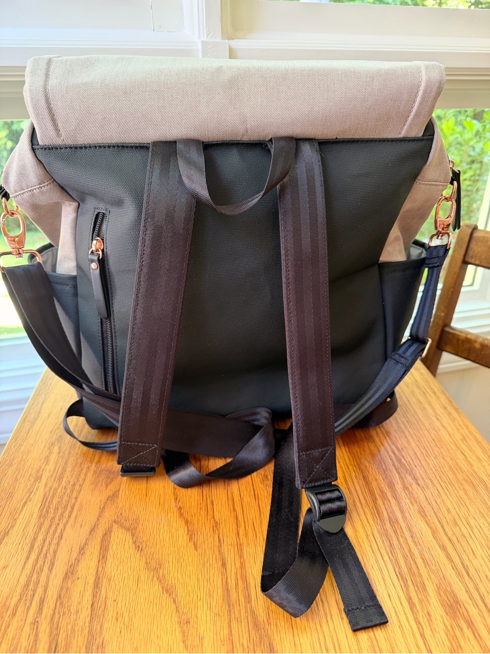 Petunia Pickle Bottom Two-Tone Creamy Taupe and Black Diaper Bag - Picture 3 of 6